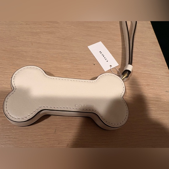 Coach Handbags - Coach Bone Coin Case Leather Wristlet